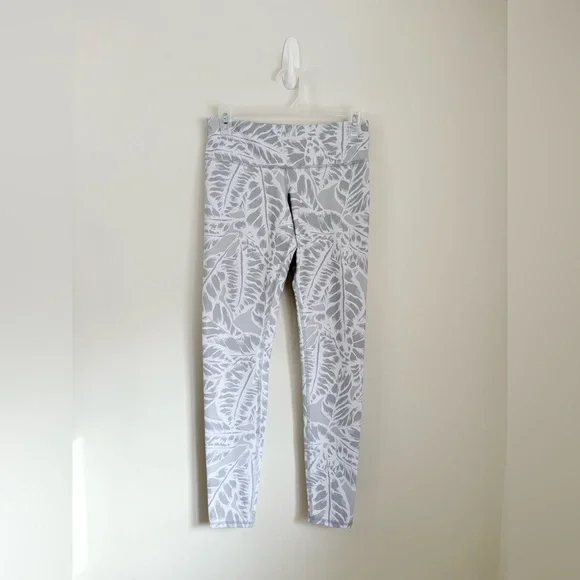 ALO YOGA Mid Rise Airbrush Leggings Palm Springs Palm Leaf Womens S Pilates Gym - Picture 2 of 6